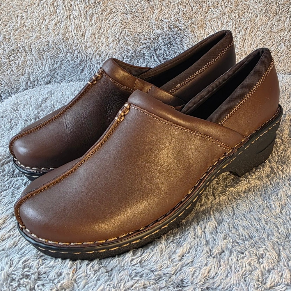 Eastland Leather Clogs Women's US 9.5M EU 41 Nursing Comfort‎ Shoes Mules NEW